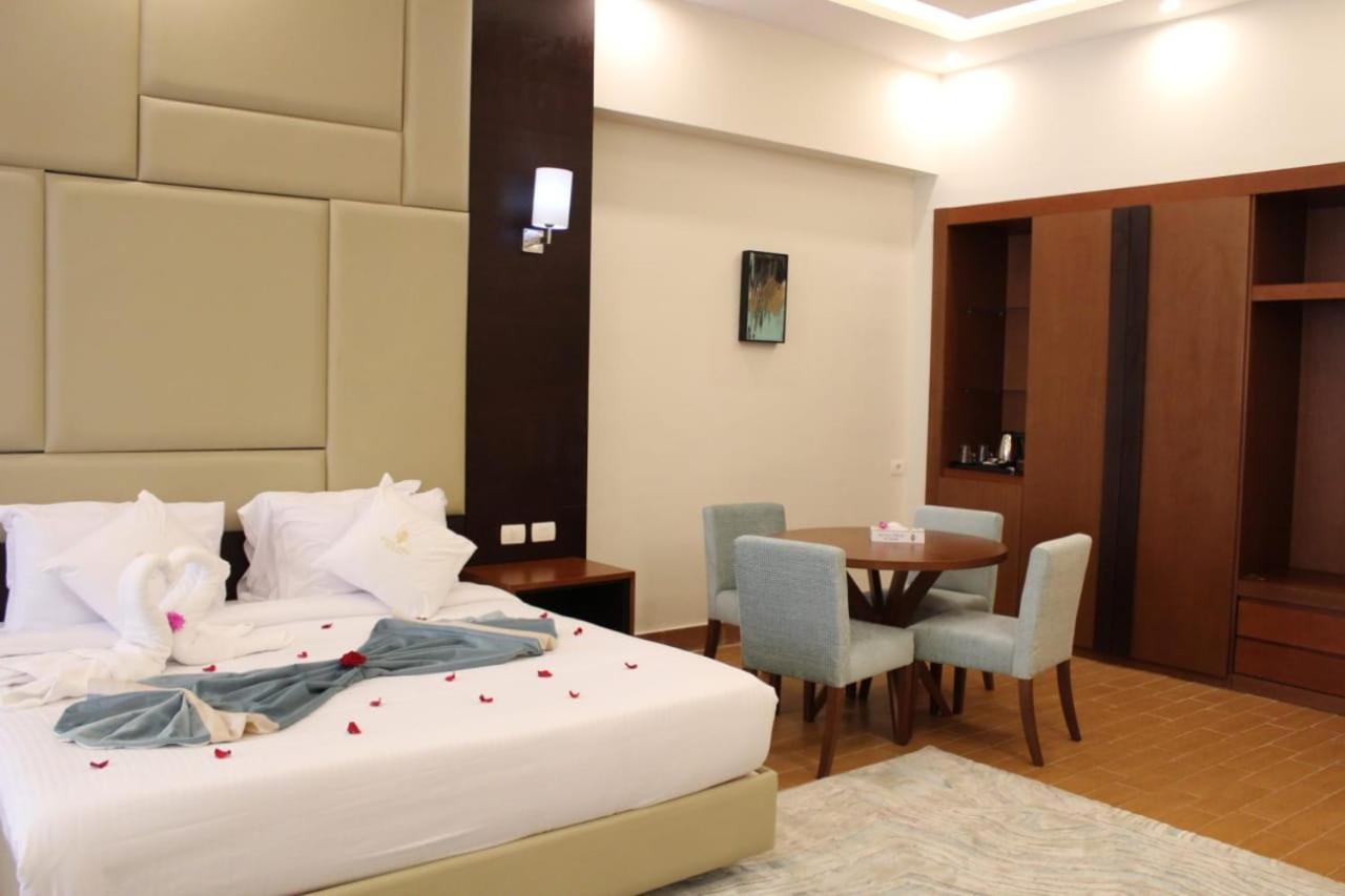 Royal Jewel Al Raml Hotel 亚历山大港 外观 照片